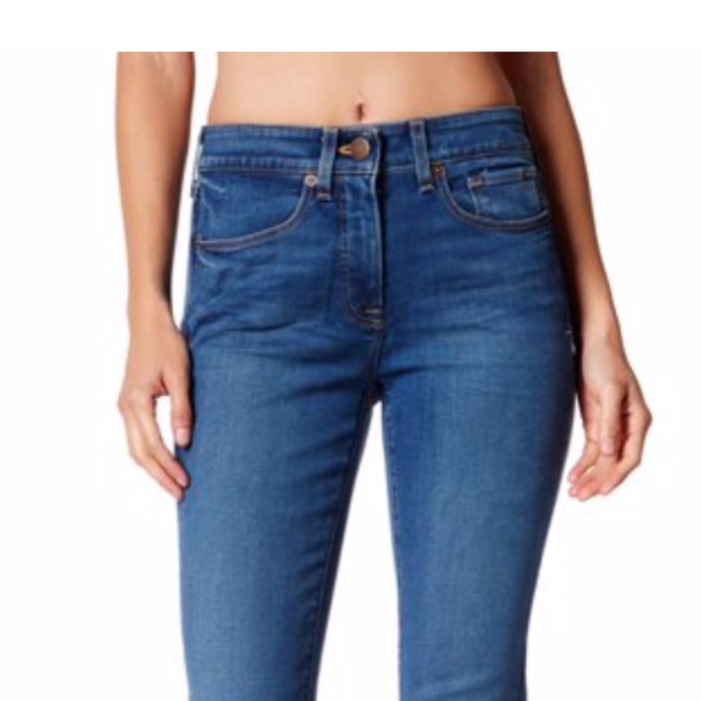 Spanx 5-Pocket Ankle Skinny Blue Jeans. With Zipper.